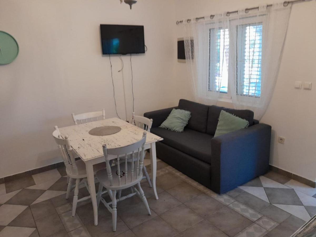 Apartmani Aneri Vir Eksteriør billede