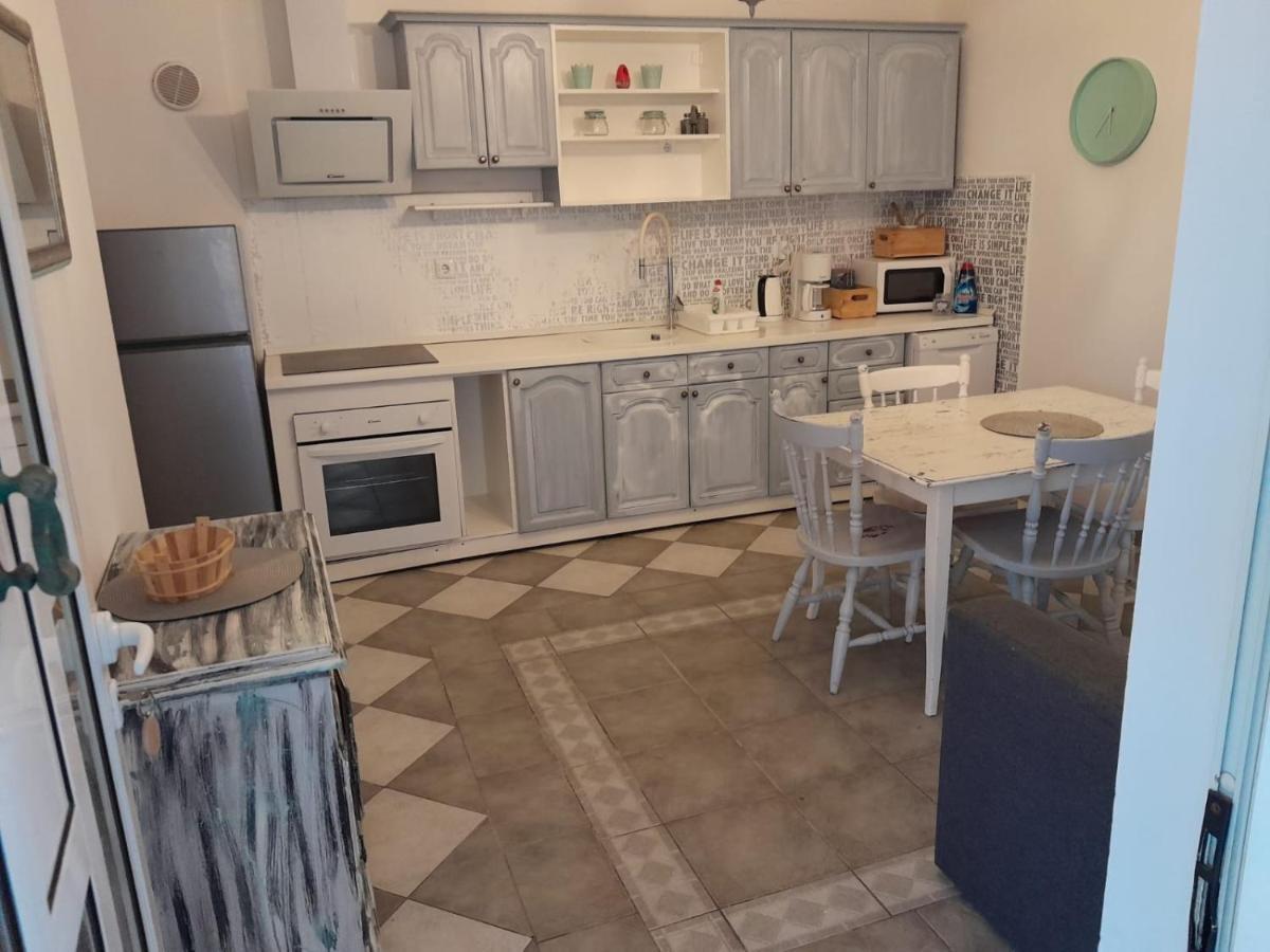 Apartmani Aneri Vir Eksteriør billede