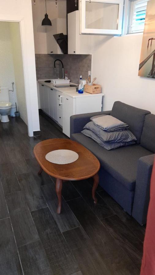 Apartmani Aneri Vir Eksteriør billede